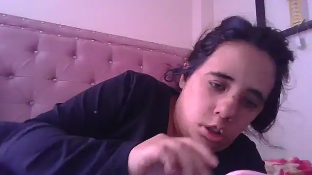 annarose19 online show from February 11, 2026, 5:35 pm