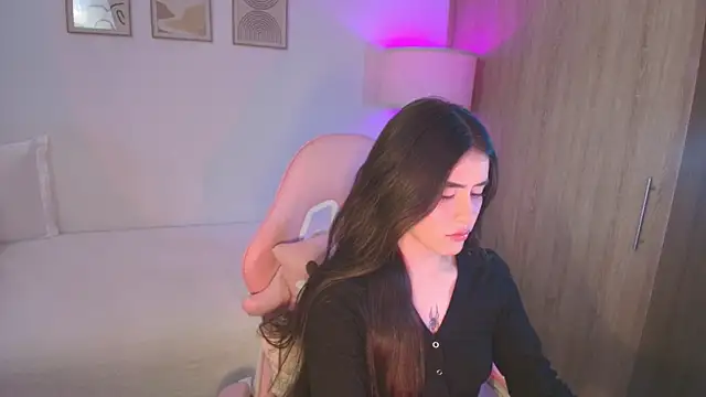 Snapshot of iriswest_ chatting on October 3, 2025, 11:50 pm iriswest  online show from October 3, 2025, 11:50 pm