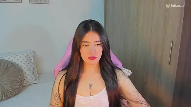 Snapshot of iriswest_ chatting on March 20, 2025, 11:23 pm iriswest  online show from March 20, 2025, 11:23 pm