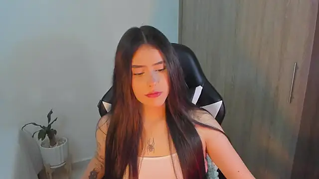 Snapshot of iriswest_ chatting on February 21, 2025, 1:44 am iriswest  online show from February 21, 2025, 1:44 am