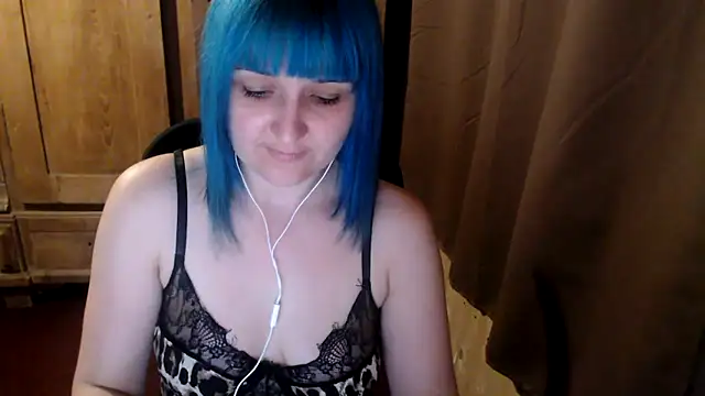 Snapshot of beauty-of-pain chatting on September 30, 2025, 2:34 pm beauty-of-pain online show from September 30, 2025, 2:34 pm