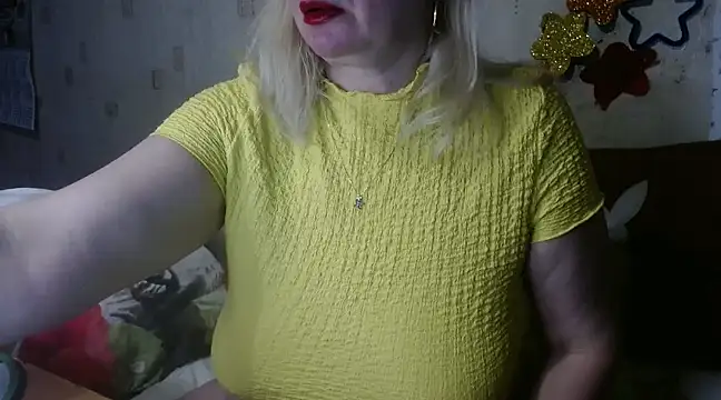 Snapshot of QueenLana chatting on March 3, 2025, 3:54 pm QueenLana online show from March 3, 2025, 3:54 pm