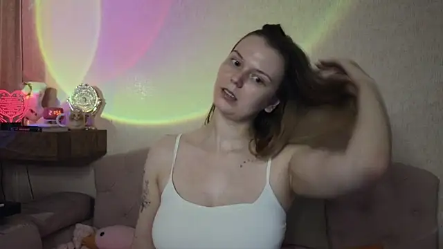 Snapshot of Vivian_Davis chatting on June 6, 2026, 6:57 pm Vivian Davis online show from June 6, 2026, 6:57 pm