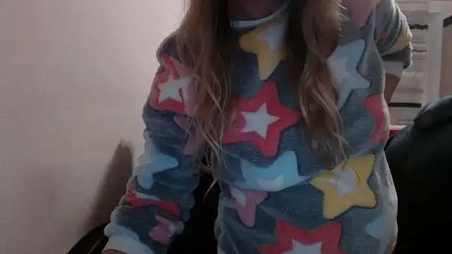 PeterAndJen online show from December 19, 2025, 6:32 pm