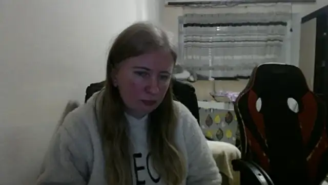 PeterAndJen online show from February 4, 2026, 6:58 pm