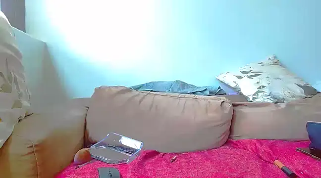 Snapshot of Sexy-Bubbles chatting on March 10, 2025, 11:23 am Sexy-Bubbles online show from March 10, 2025, 11:23 am