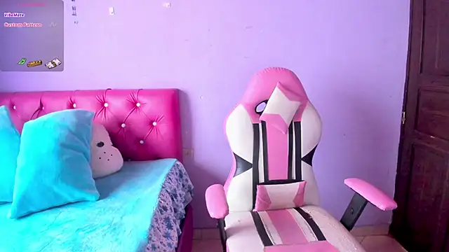 Snapshot of crissn0707 chatting on March 23, 2026, 12:38 pm crissn0707 online show from March 23, 2026, 12:38 pm