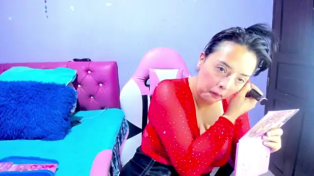 Snapshot of crissn0707 chatting on March 27, 2026, 12:06 pm crissn0707 online show from March 27, 2026, 12:06 pm