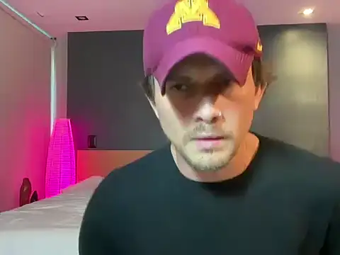 Snapshot of mcklister_kinky_feets chatting on February 8, 2026, 2:59 pm mcklister kinky feets online show from February 8, 2026, 2:59 pm