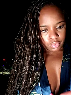 PRIMAGODDESS online show from November 24, 2025, 9:15 pm