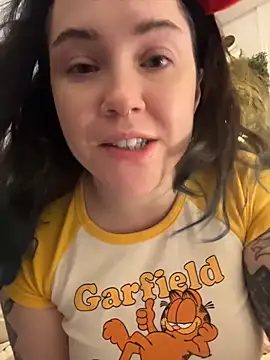JennKenobi online show from June 16, 2026, 12:49 pm