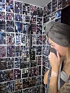 Snapshot of kylie_blck chatting on February 7, 2026, 4:09 am kylie blck online show from February 7, 2026, 4:09 am