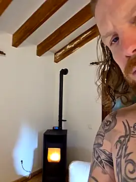 Snapshot of kylie_blck chatting on December 21, 2025, 6:31 pm kylie blck online show from December 21, 2025, 6:31 pm