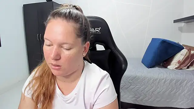 tamy shine87 online show from October 10, 2025, 12:22 am