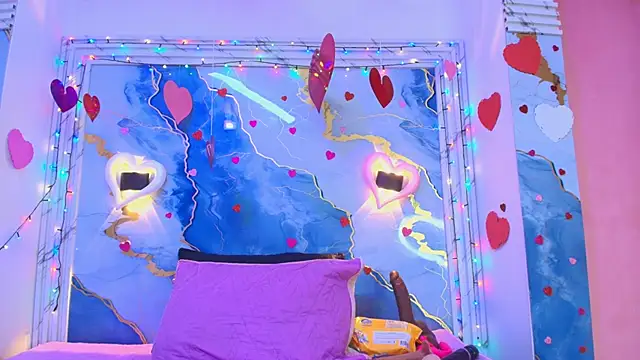 Snapshot of lorrayne_ chatting on February 12, 2026, 12:16 pm lorrayne online show from February 12, 2026, 12:16 pm