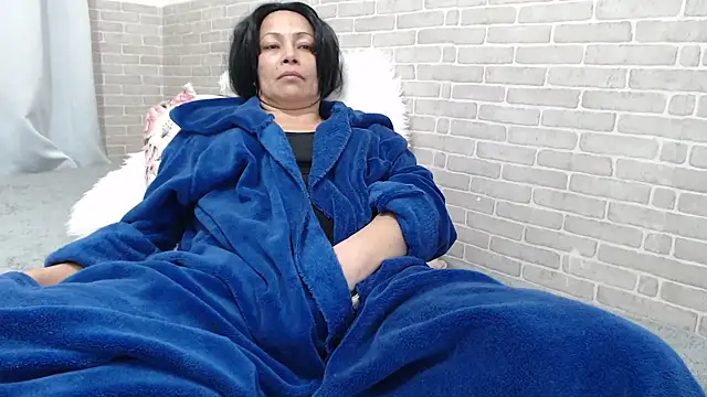 sweet luana online show from July 11, 2026, 4:57 am
