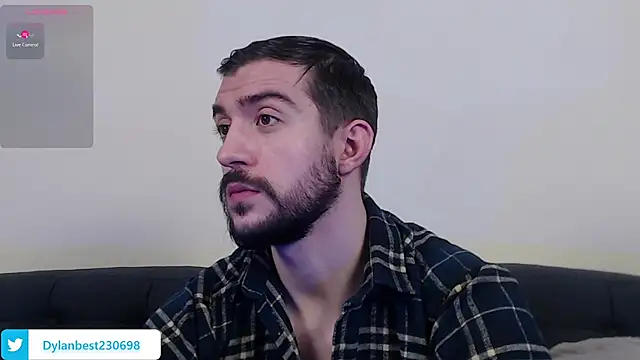 Snapshot of Dylan_Best chatting on February 25, 2025, 11:15 pm Dylan Best online show from February 25, 2025, 11:15 pm