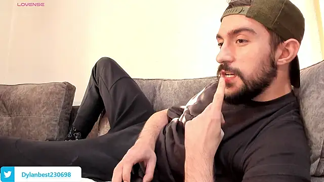 Snapshot of Dylan_Best chatting on October 1, 2025, 5:12 am Dylan Best online show from October 1, 2025, 5:12 am