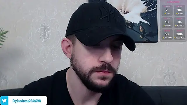Snapshot of Dylan_Best chatting on February 14, 2025, 6:23 am Dylan Best online show from February 14, 2025, 6:23 am