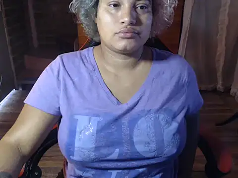 Hilarybunnyy online show from March 28, 2026, 3:35 pm