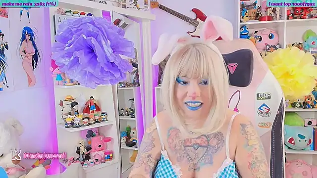 meda kawaii  online show from April 6, 2026, 12:50 am