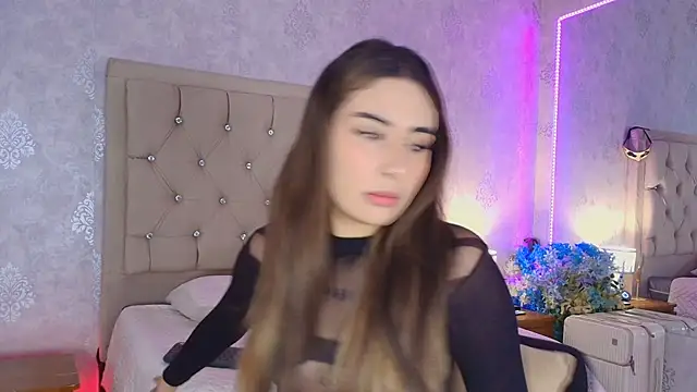 nini love01 online show from April 12, 2026, 4:05 am