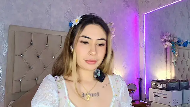 nini love01 online show from June 15, 2026, 3:51 am