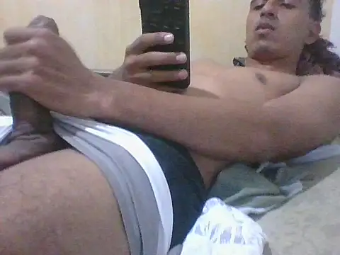 Snapshot of Cgarcia40 chatting on October 30, 2025, 6:12 am Cgarcia40 online show from October 30, 2025, 6:12 am