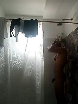 Snapshot of Cgarcia40 chatting on October 3, 2025, 3:35 pm Cgarcia40 online show from October 3, 2025, 3:35 pm