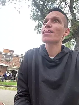 Snapshot of yequeal chatting on February 26, 2025, 5:53 pm yequeal online show from February 26, 2025, 5:53 pm