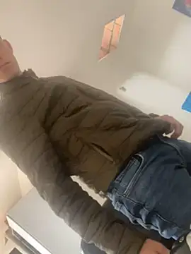 Snapshot of yequeal chatting on February 25, 2025, 7:38 pm yequeal online show from February 25, 2025, 7:38 pm