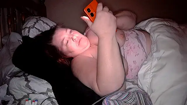 Snapshot of atlwebbie75 chatting on February 14, 2026, 9:20 am atlwebbie75 online show from February 14, 2026, 9:20 am