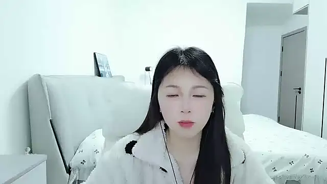 Snapshot of Sunset_glow chatting on January 13, 2026, 2:21 pm Sunset glow online show from January 13, 2026, 2:21 pm