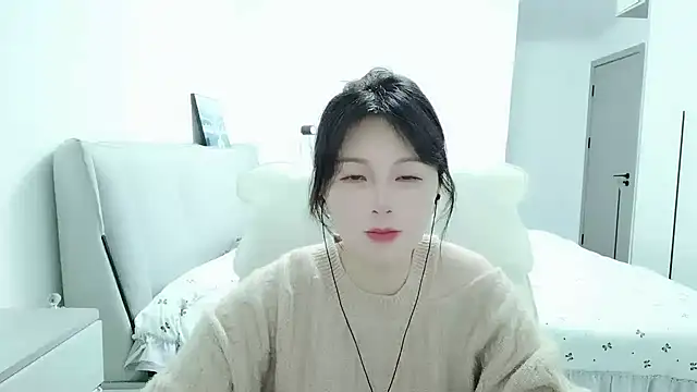 Snapshot of Sunset_glow chatting on January 14, 2026, 11:14 am Sunset glow online show from January 14, 2026, 11:14 am