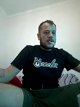 Snapshot of 1Aleks13 chatting on October 18, 2025, 11:07 pm 1Aleks13 online show from October 18, 2025, 11:07 pm