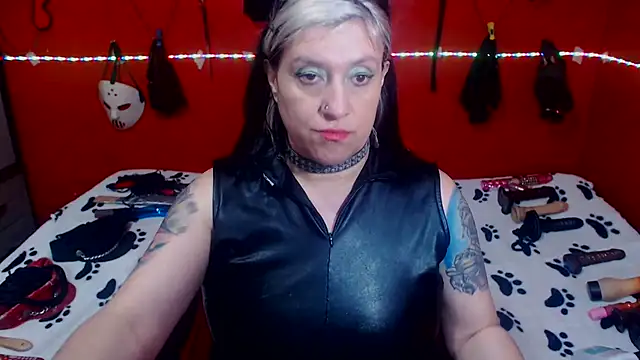 MATURE Randy online show from November 8, 2025, 4:21 pm