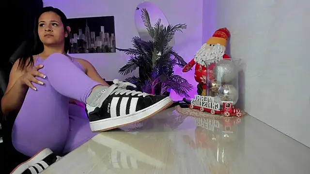 Amaia Bushida online show from December 2, 2025, 2:12 am