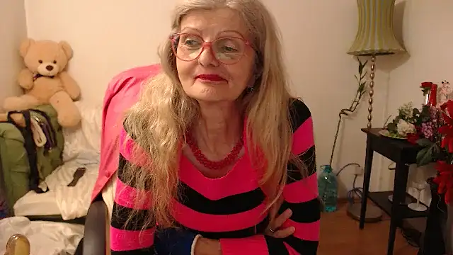 BlairFort online show from October 7, 2025, 1:39 am