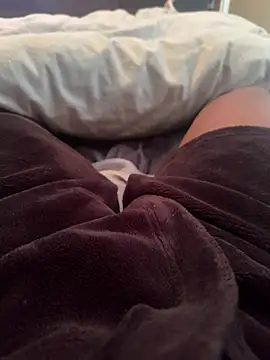 Snapshot of chocolatelongstrokes chatting on March 10, 2026, 11:25 am chocolatelongstrokes online show from March 10, 2026, 11:25 am