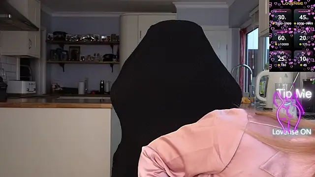 stripmequick online show from February 19, 2026, 9:39 am