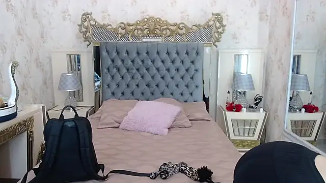 Snapshot of PamelaTomson chatting on December 3, 2025, 11:53 am PamelaTomson online show from December 3, 2025, 11:53 am