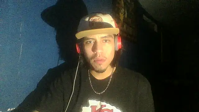 AlexAlejandro13 online show from October 14, 2025, 7:09 am