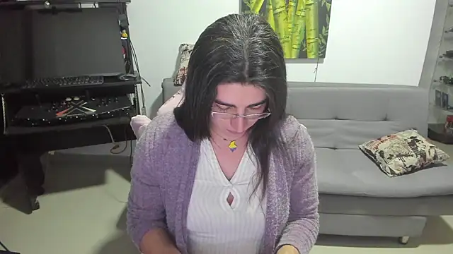 Snapshot of Khalifa_Gold chatting on February 4, 2026, 2:28 am Khalifa Gold online show from February 4, 2026, 2:28 am