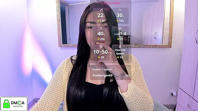 EricaVanderhill online show from November 23, 2025, 10:20 pm