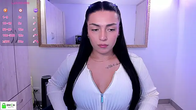 EricaVanderhill online show from March 18, 2026, 11:59 pm