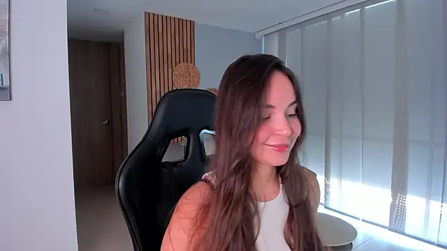 AnnieHallX online show from August 2, 2026, 7:44 pm