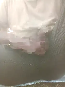 FinableKnee online show from October 20, 2025, 2:57 am