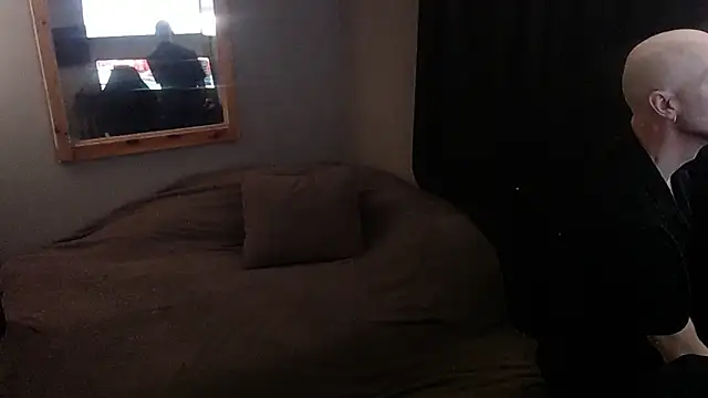 Snapshot of MaxRouger chatting on March 26, 2026, 5:06 am MaxRouger online show from March 26, 2026, 5:06 am