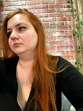 CandyShoopp online show from November 4, 2025, 7:39 pm