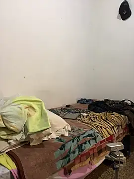 Snapshot of Alicbranca chatting on October 7, 2025, 7:31 am Alicbranca online show from October 7, 2025, 7:31 am